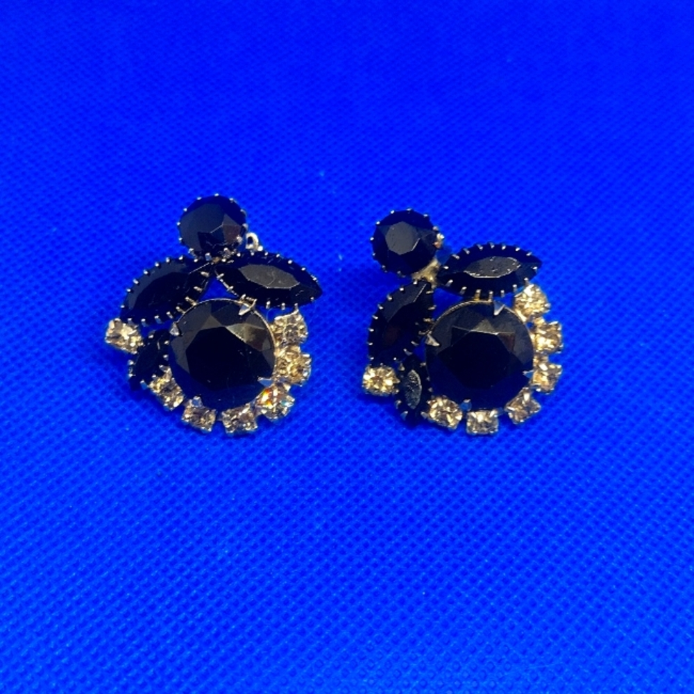 2/$10 Vintage Black & Clear Rhinestones Flower Cluster Clip-on Earrings